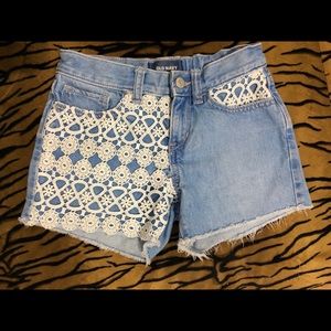 Old navy shorts 🌟size 10